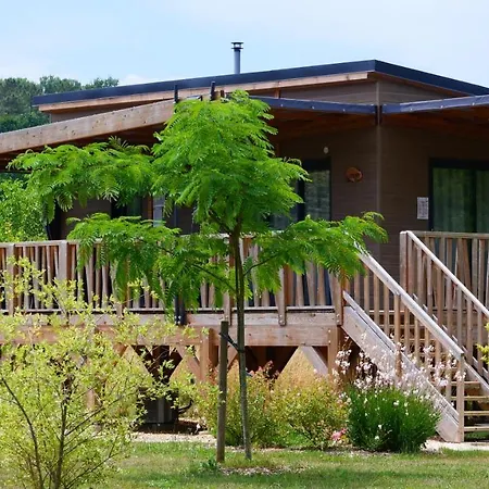 בית נופש Les Du Moulin De Valade *