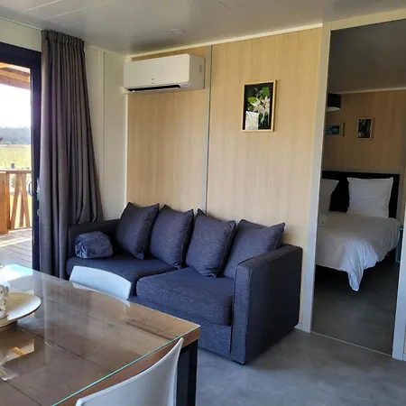 Les Du Moulin De Valade *