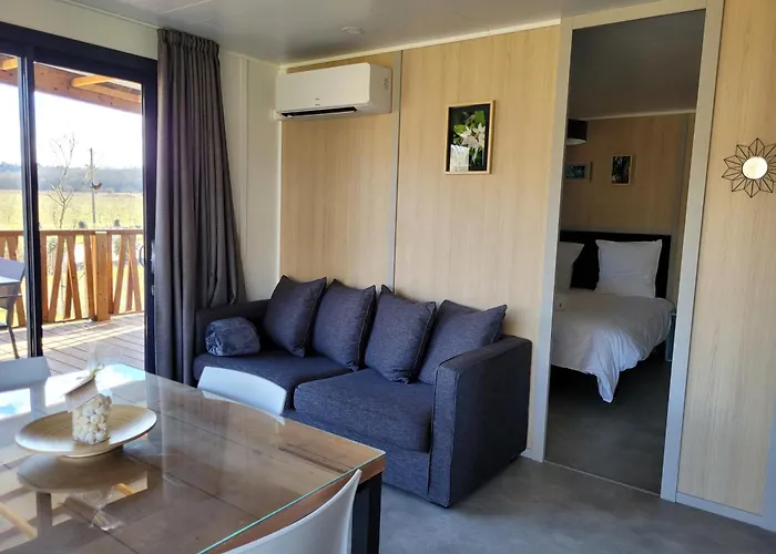 Les Du Moulin De Valade *